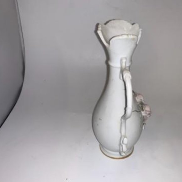Vintage Lefton Beautiful Flower Vase - Picture 3 of 4